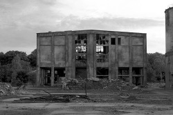 eastberliner:  abandoned concrete , eastberlin suburbs 2013 