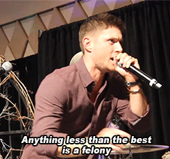 yourfavoritedirector:  Jensen rapping to Ice Ice Baby at VegasCon 2014(x) 