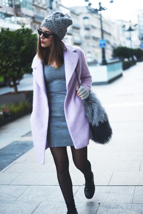 http://www.thefashionthroughmyeyes.com/purple-on-grey/