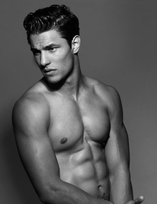 w4llboyz:  Staz Nair