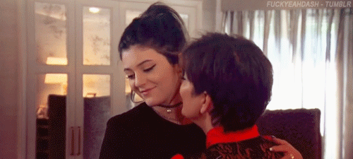 fuckyeahdash:  Keeping Up with the Kardashians Season 8, Episode 20 (gif request)