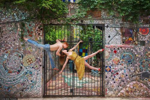 astonishingjack:tepitome:Ballet Dancers in random situations by Jordan Matterptrnsnt