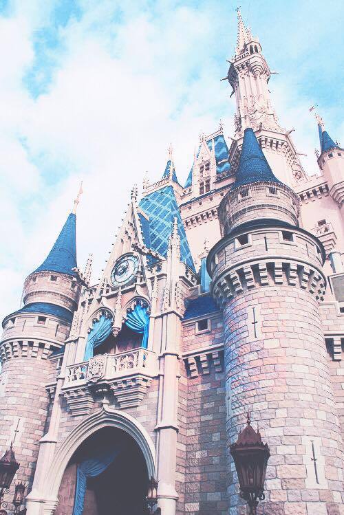 thelittlemonsterus:  (1) Facebook sur We Heart It.