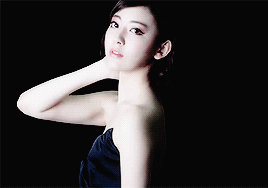 akb48g-gifs:  Miyawaki Sakura CM for KATE - “Metal Glamour Eyes” 