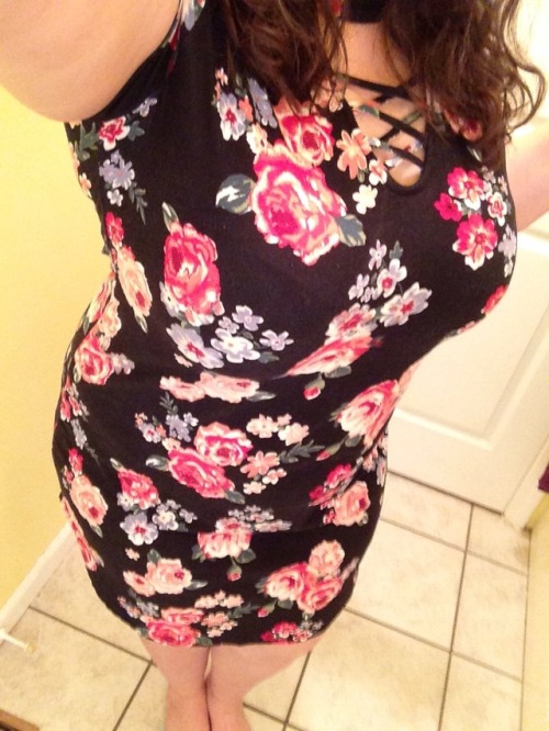 tinyandchubby2:  When it can be a dress or a shirt. Perks of being short. 😂💕