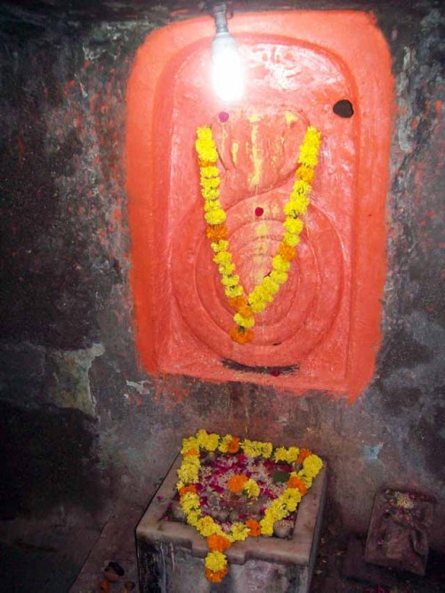 Ananta Sesha deity, at the place where Balarama left this world in Veraval, near Somanath, Gujarat