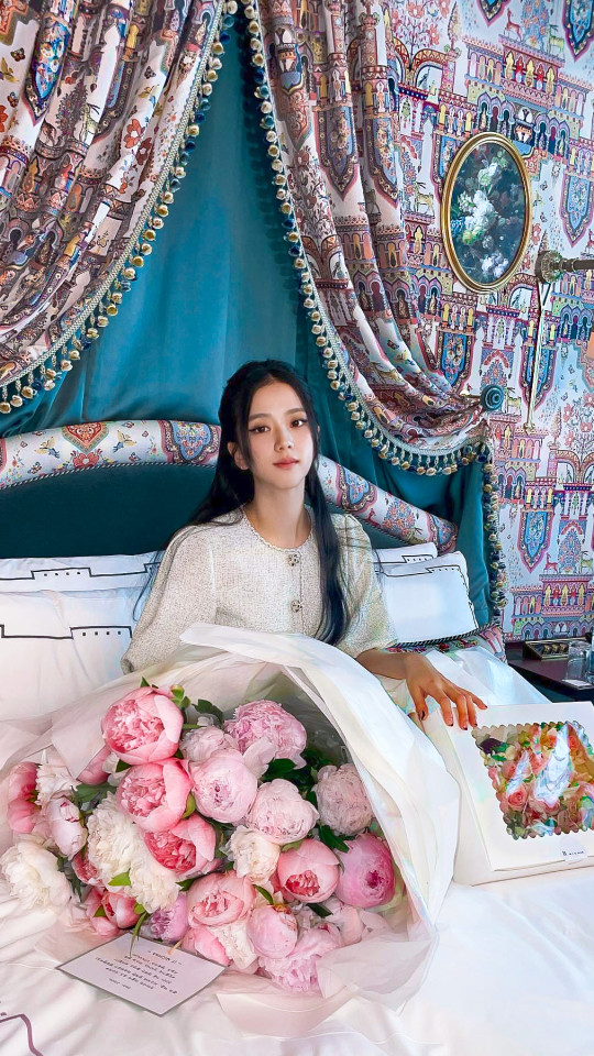 Jisoo Lockscreens