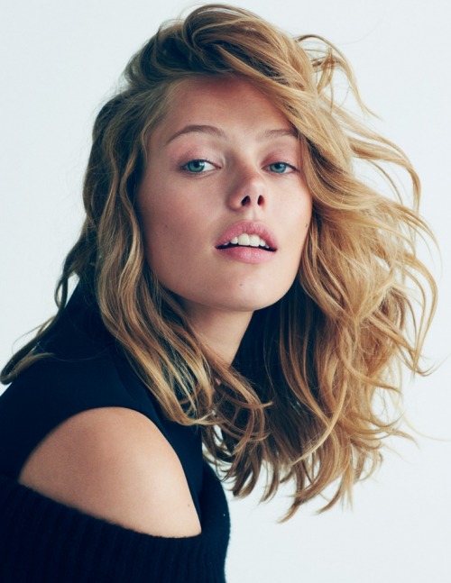 midnight-charm:  “Frida”Frida Gustavsson photographed by Emre Guven for L’Officiel Turkey August 2015Stylist: Ayça Elkap    via Reblog for iPad