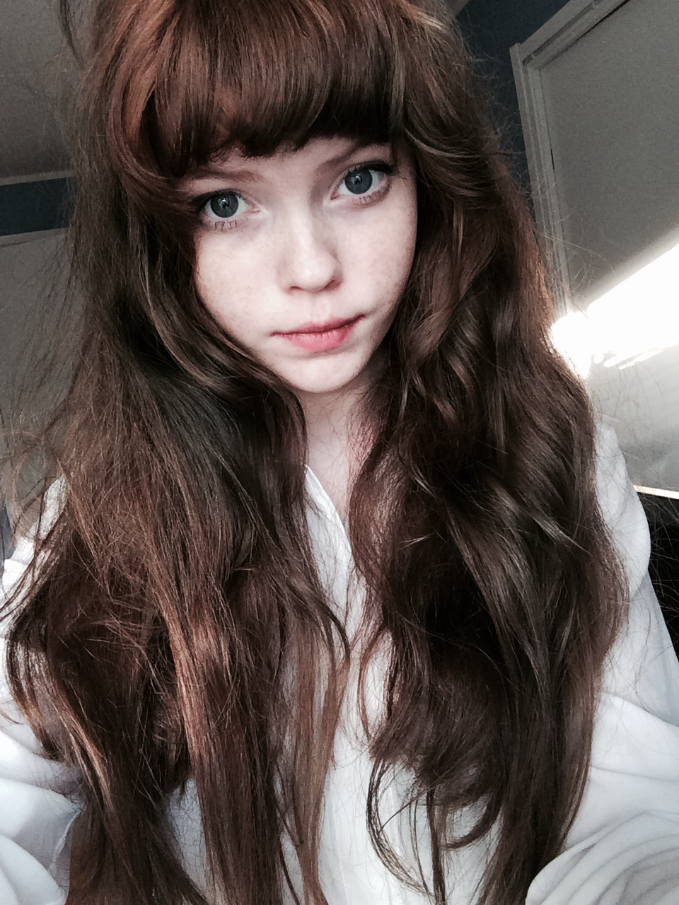 etoile-fairy:  i have so much hair and i can’t bother to brush it /: