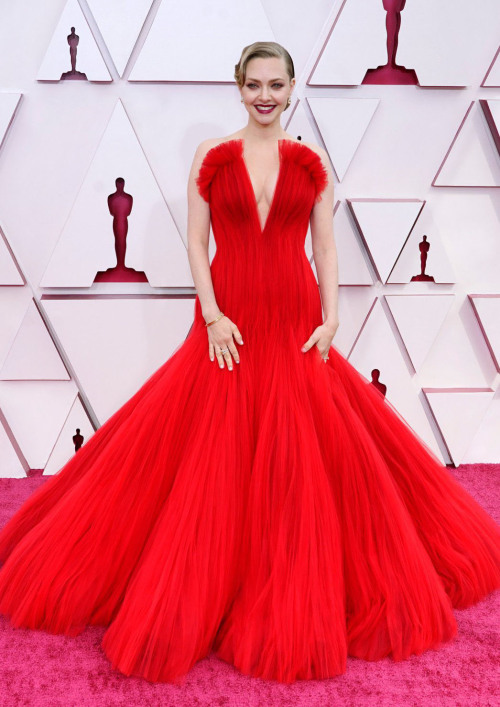 jessiemei-li:AMANDA SEYFRIED93rd Academy Awards › April 25, 2021