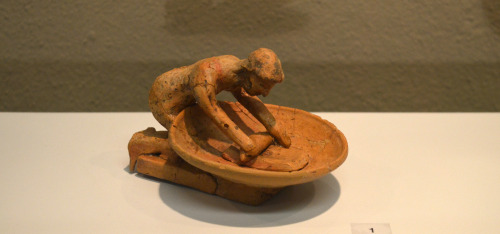 greek-museums:Museum of the Roman Forum (Thessaloniki):A terracotta figurine of a woman kneading bre