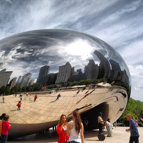 The #bean @millenniumpark #downtown #chicago #Illinois #thebean #milleniumpark #walk #citylife #park