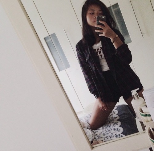 sg-girls-trading:Pm for her ig anyone?