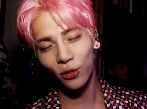 loveforjjong:Just looking at you smiling, just watching over you makes me feel at peace