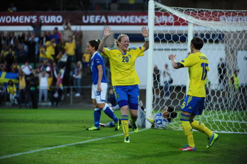 womenseurofootball: Sweden 3-1 ItalyGoals by Raffaella Manieri (47’ o.g.), Lotta Schelin (49’), Jos