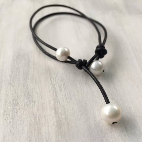 Freshwater pearl ankle bracelet **To buy click on link in my bio** #pearls #freshwaterpearljewelry #