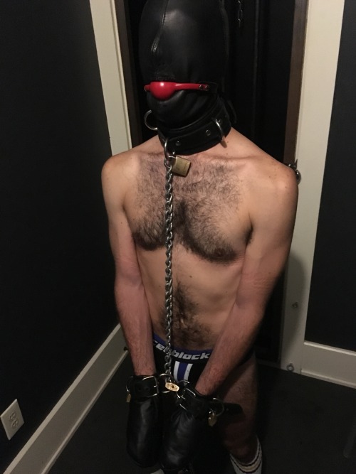 seabondagesadist:A delightfully fun boy came to visit me for his first bondage experience. Five poin