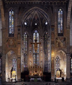 kleinergruenerdrache:  cristianocattolico1:   Basilica Santa Croce, Firenze   da war ich schon!! auf Studienreise, vor knapp zwanzig Jahren… *uuups!* 