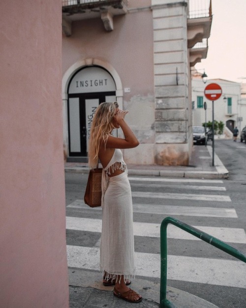 wlfwelovefashion:www.instagram.com/p/Bmo1Hw6l-7W/?taken-by=olivecooke