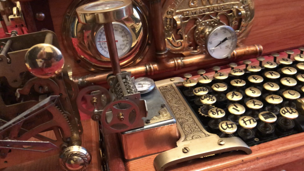 steampunktendencies:  Functional homemade steampunk computer, made of solid pine