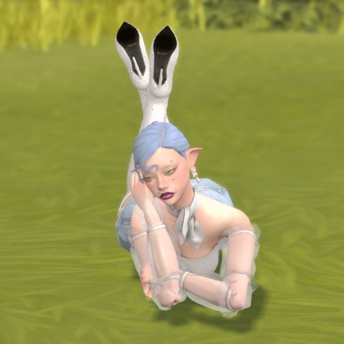 Made My First Pose Yesterday!! Still Needs Some Work Here Is The Inspo This Was Soo Hard Idk Why I Do