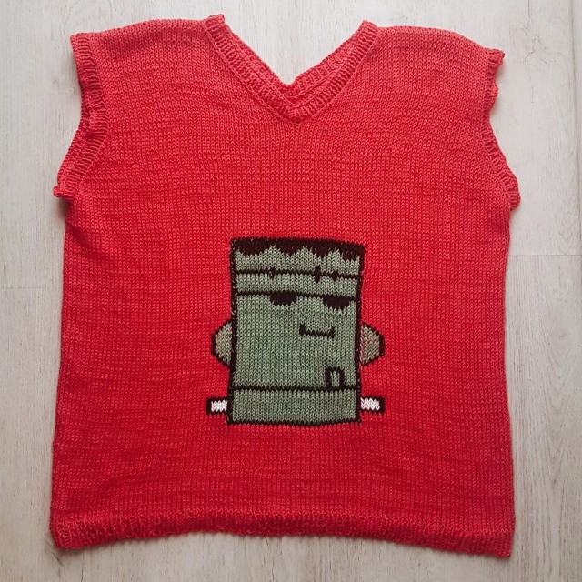 A few months ago I knitted Jack Spicer's top for my friend (and realised today that I've never posted it xD).