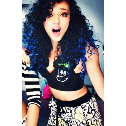 Jade Thirlwall icons I made these icons so credit to @xplutoniall please.