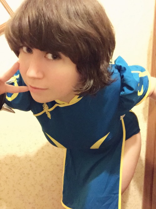 cavalier-renegade:  usatame:  I’m in love with this outfit ❤️ I’ve always loved Chun Li~ thanks to the gifter who got it in my wishlist selfie set deal ❤️ I can’t wait to wear it out :D  SHE’S SO SOFT    hnnng~<3 <3 <3