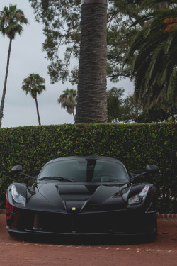 luxeware:   Ferrari LaFerrari | Photographer | LW  