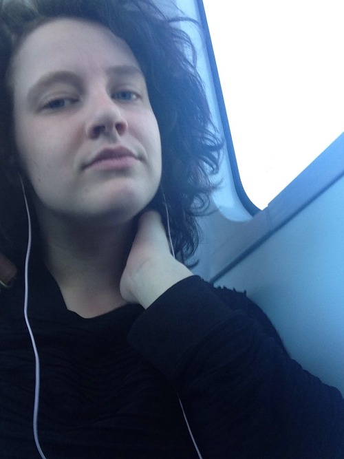francisabernthy:selfies on the BUS i just remembered i took these bc I was pleased about my hair loo