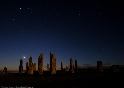 scotianostra:Solstice blessings  Early morning stars and setting moon from Callanish.