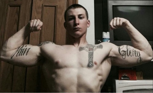 militarymencollection:  Military Men via http://bearcubfin.tumblr.com