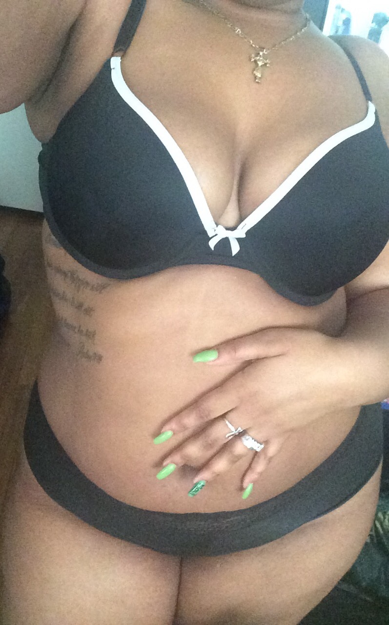 bigswoll40:  nikareeashlee:  Good Morning from me to you guys 😘 &amp; Yes