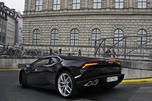 exponentialed:  Lamborghini Huracan