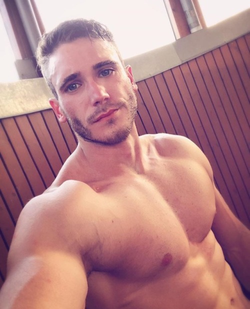 griffinbarrowsx: bro-ttage:Marry me.  Um… why isn’t this stud getting milked twice dail