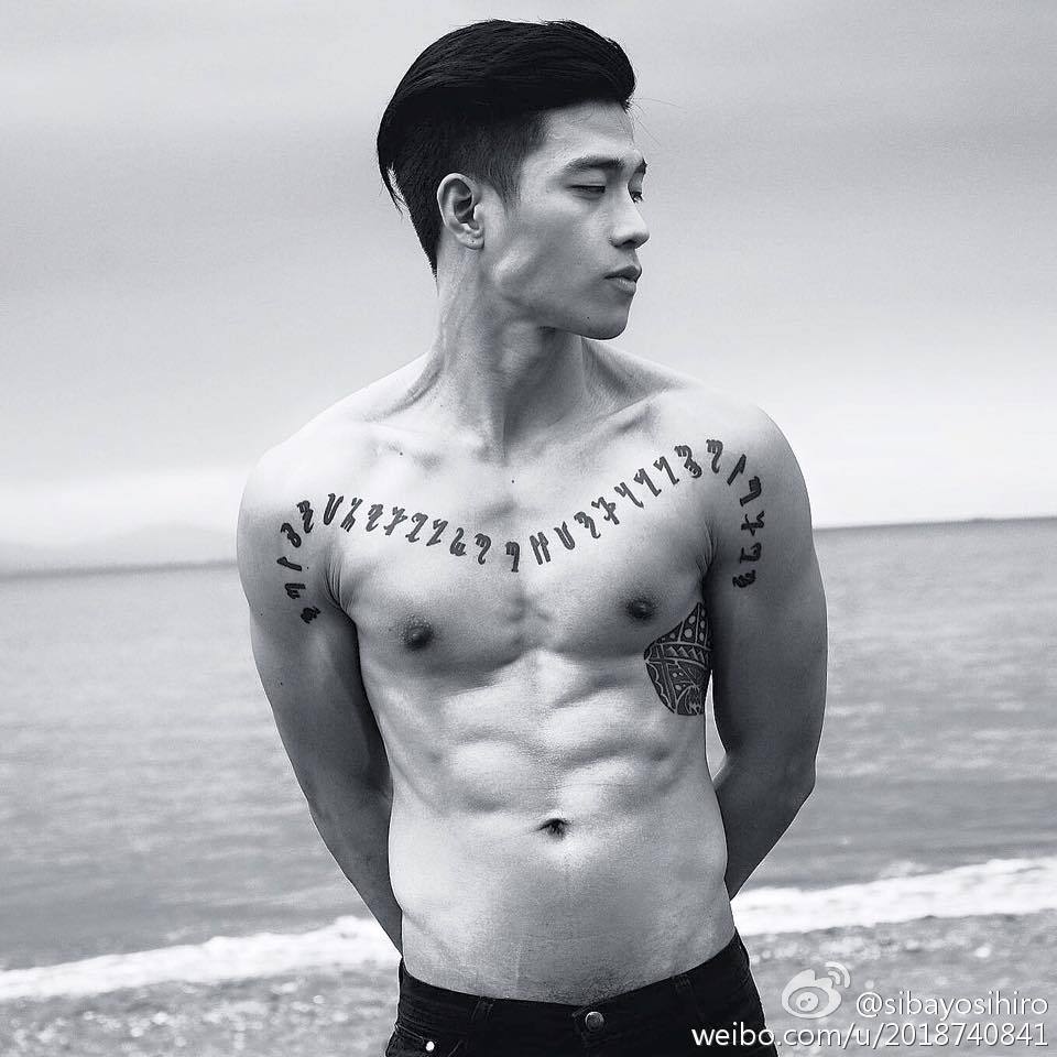 hunkxtwink:  Yheen Valero with unidentified model  Hunkxtwink - More in my archive