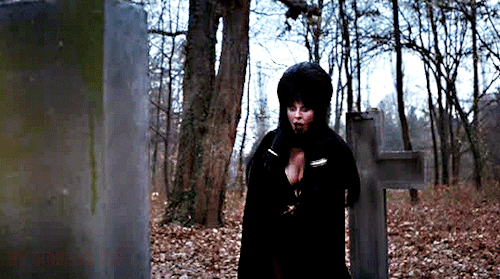diablito666: Elvira’s Haunted Hills (2001)