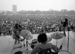 soundsof71:  Grand Funk Railroad: Mark Farner (on left, switching between guitar and organ), Mel Schacher (bass) and  Don Brewer (drums), play a free concert in London’s Hyde Park, July 3, 1971 — their UK debut. Over 100,000 attended the show,