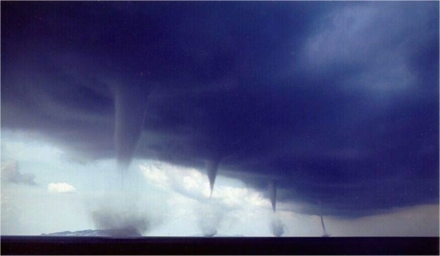 watershedplus:  A waterspout is an intense columnar vortex that occurs over a body