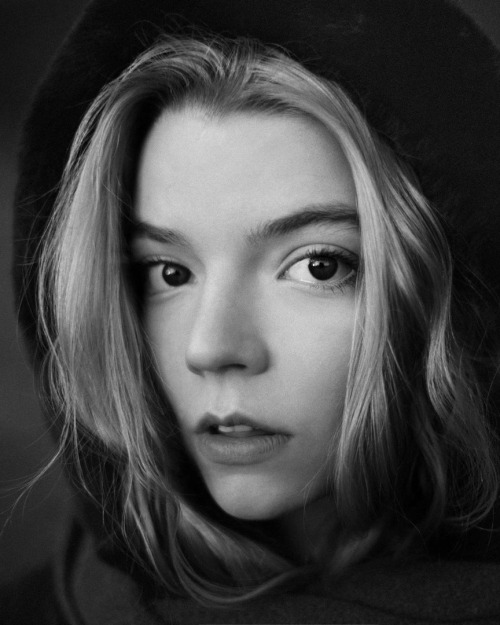 sineva: Anya Taylor-Joy by Pip