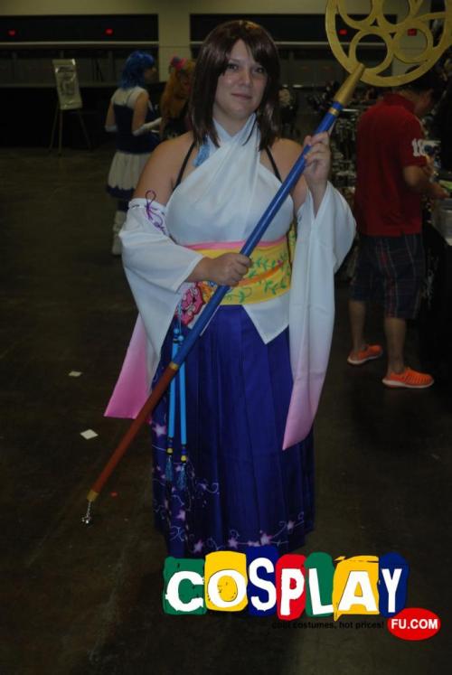 Yuna Cosplay from Final Fantasy at July US Metrocon
http://www.cosplayfu.com/blog/yuna-cosplay-from-final-fantasy-united-states-4/