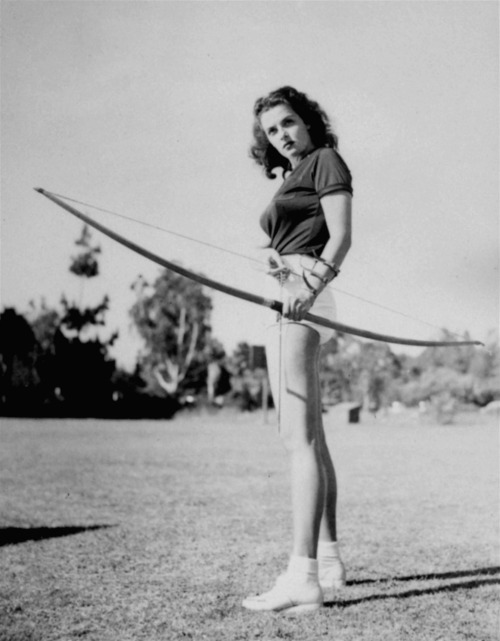 Jane Russell, 1941