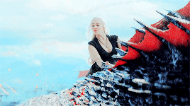 targaryensource:A dragon is no slave.