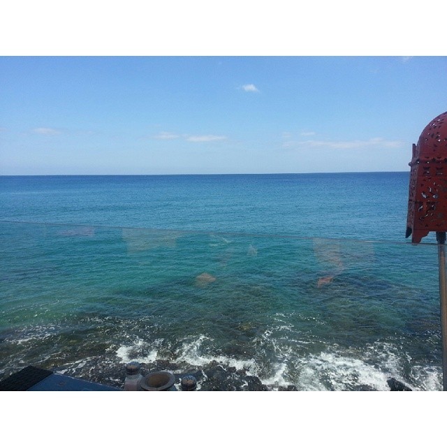 poptartsandsexx:  Sat in a bar above the sea. Bliss.  -