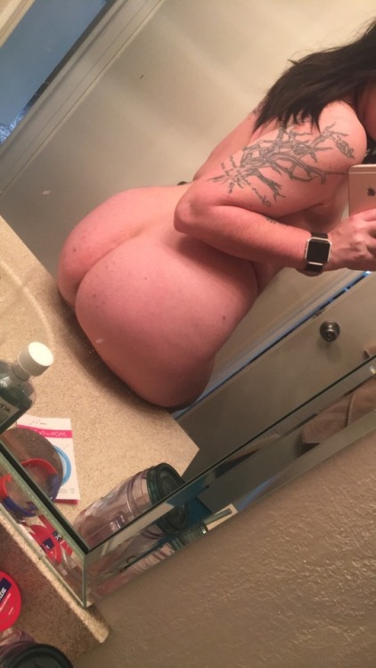 dirtylilbbykitten:I haven’t put clothes on all day, but shower time is still my favorite 😍🤷🏻‍♀️🙈