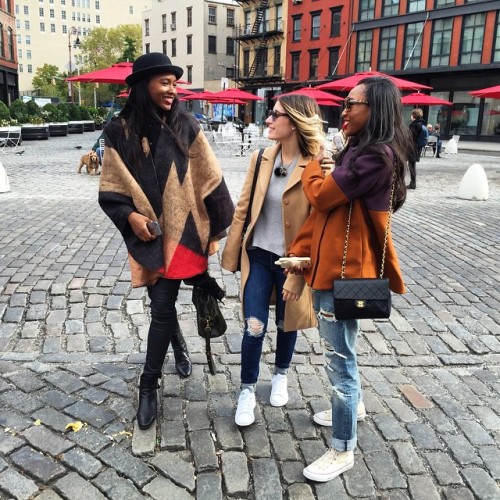 Sex in the City . #fashion #fashionblogger #friends #nyc #style #streetstyle #girl #fallfashion #goo