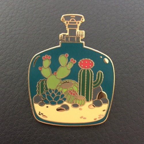 sosuperawesome:Enamel PinsVictoria Orolfo on EtsySee our #Etsy or #Enamel Pins tags 