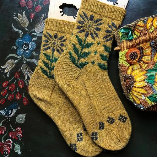 figdays:  Knitted Socks Pattern // StoneKnits x // x // x  x // x // x