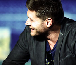 jensenfans:  Jensen + His Batman T-Shirt For Kris :) 