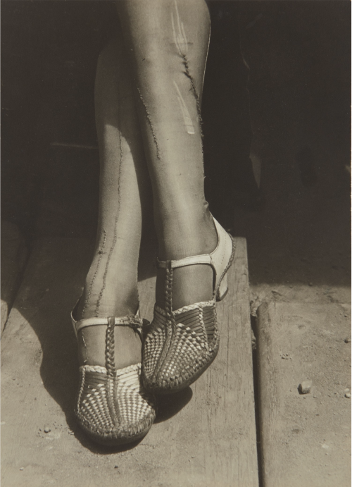robert-hadley: DOROTHEA LANGE - A Sign of the Times - Mended Stokings, Stenographer, San Francisco. 